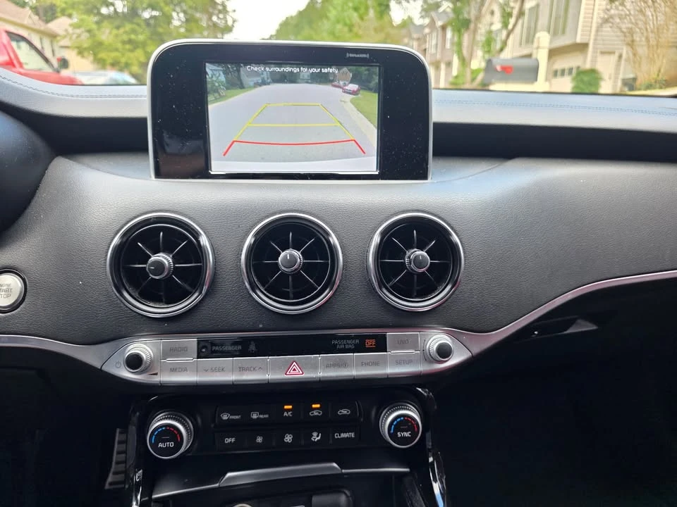 2019 Kia Stinger GT - Image 9 of 11