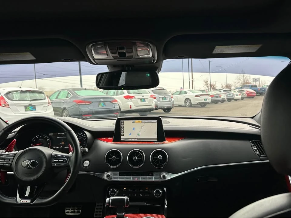 2019 Kia Stinger GT - Image 15 of 16
