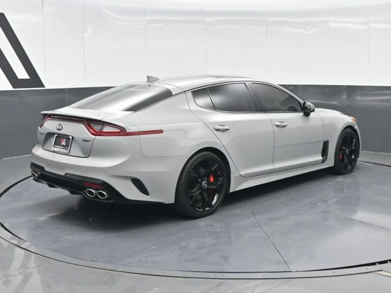 2019 Kia Stinger GT - Image 4 of 8