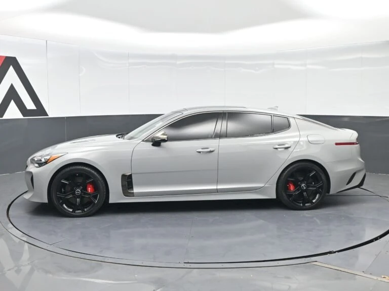 2019 Kia Stinger GT - Image 2 of 8