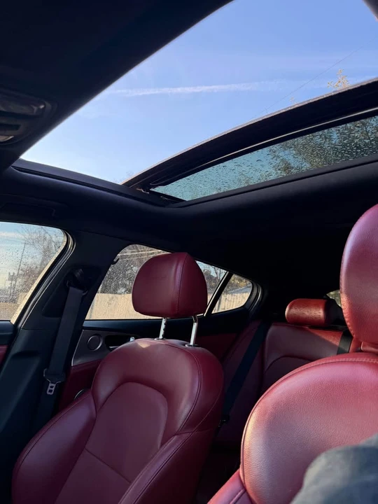2019 Kia Stinger GT - Image 4 of 8