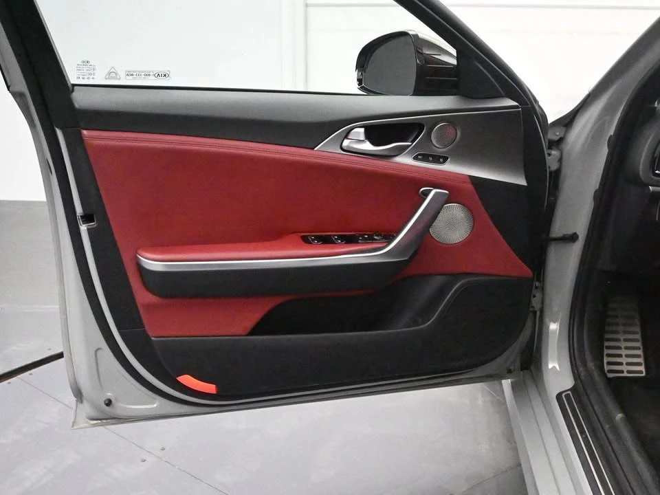 2019 Kia Stinger GT - Image 10 of 19