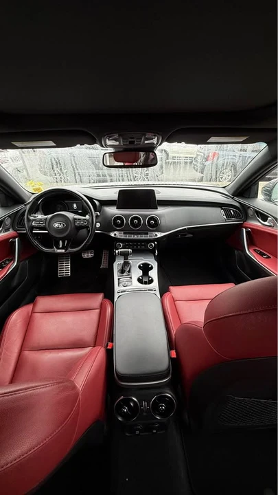 2019 Kia Stinger GT - Image 7 of 9