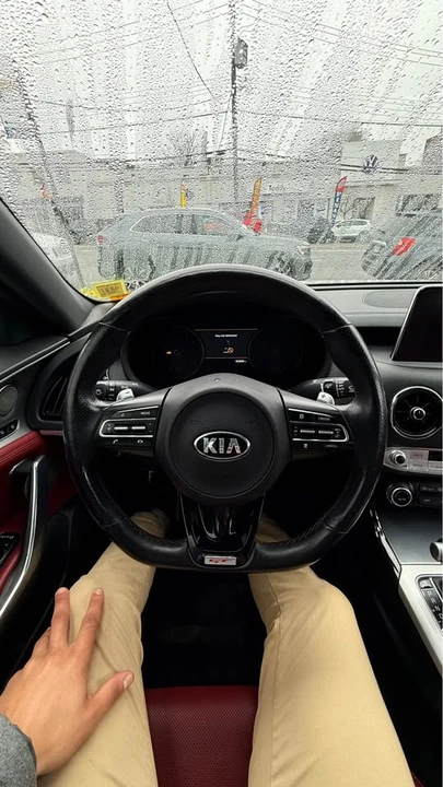2019 Kia Stinger GT - Image 6 of 9