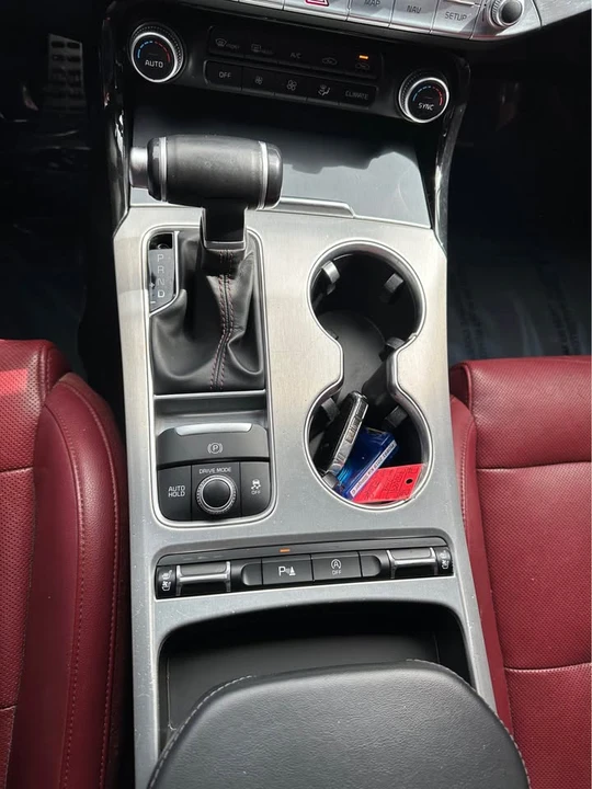 2019 Kia Stinger GT - Image 11 of 14