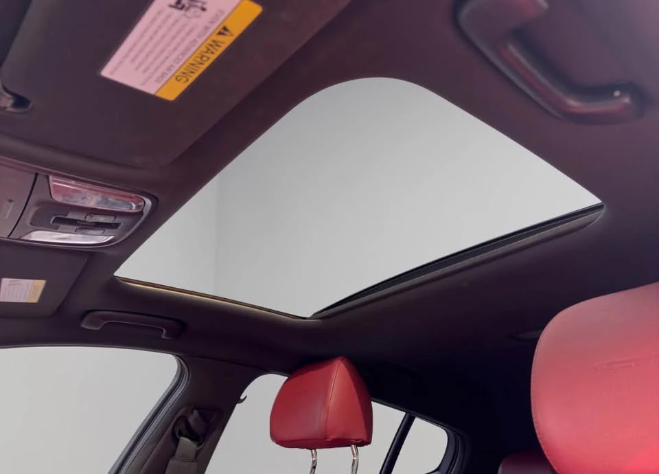 2019 Kia Stinger GT - Image 15 of 17