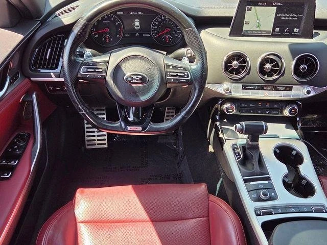 2019 Kia Stinger GT - Image 8 of 9