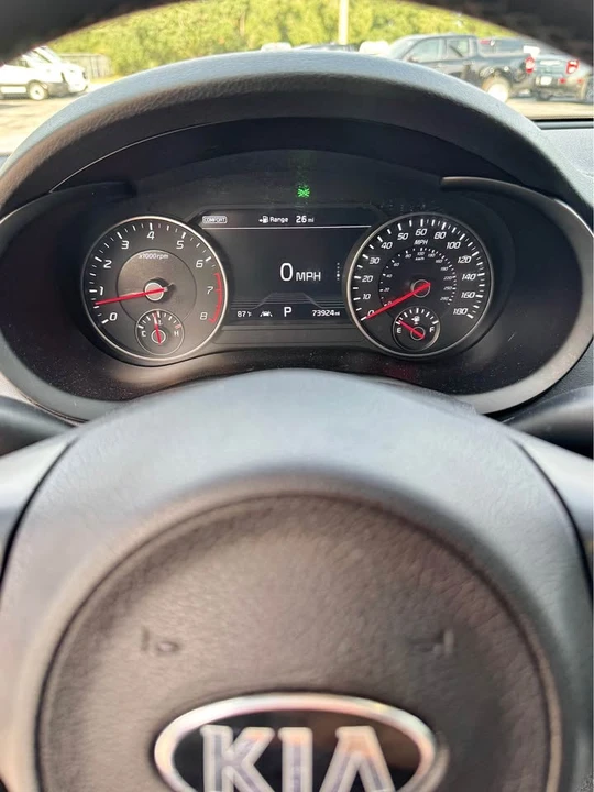 2019 Kia Stinger GT - Image 12 of 19