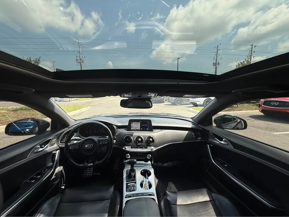 2019 Kia Stinger GT - Image 14 of 20