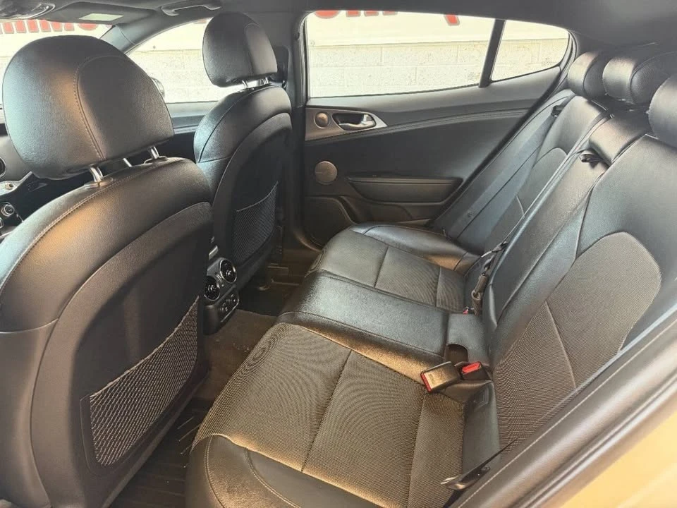 2019 Kia Stinger GT - Image 19 of 20