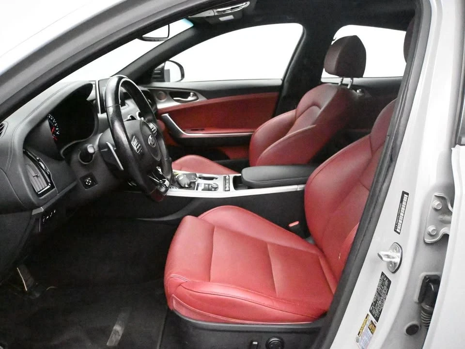 2019 Kia Stinger GT - Image 8 of 19