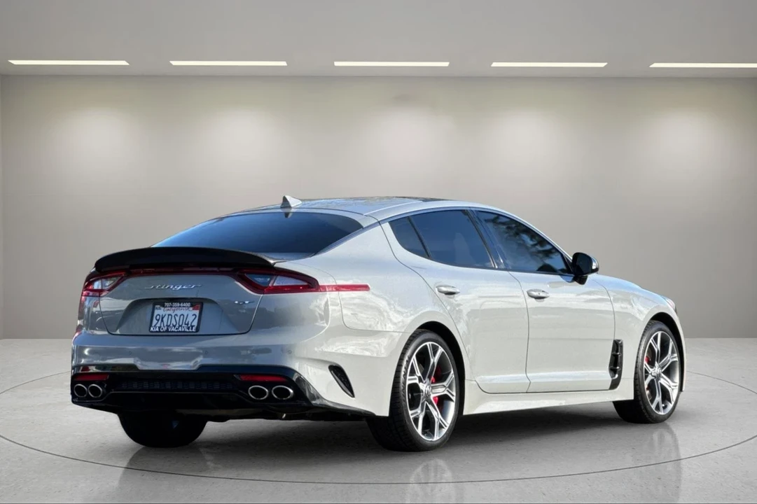 2019 Kia Stinger GT - Image 4 of 12