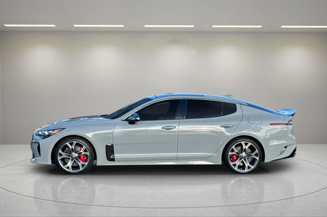 2019 Kia Stinger GT - Image 7 of 12