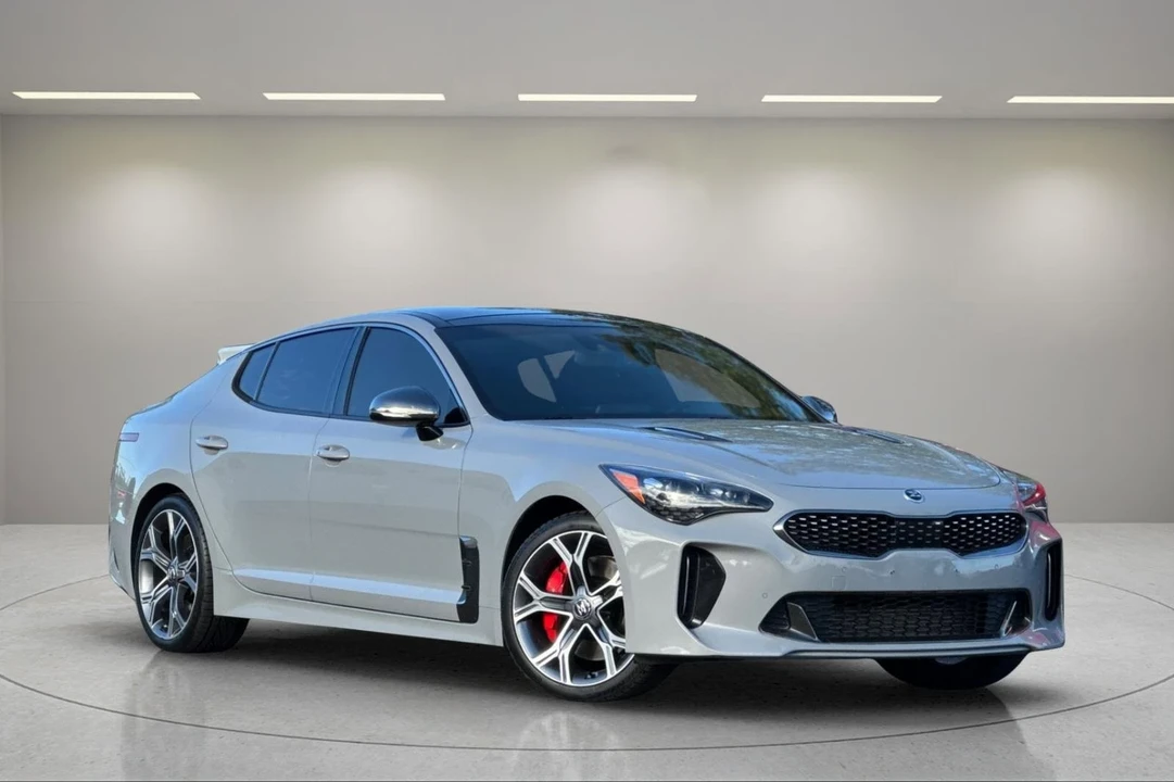 2019 Kia Stinger GT - Image 2 of 12