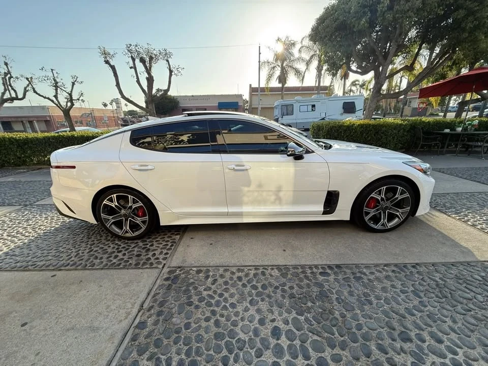 2019 Kia Stinger GT - Image 4 of 20
