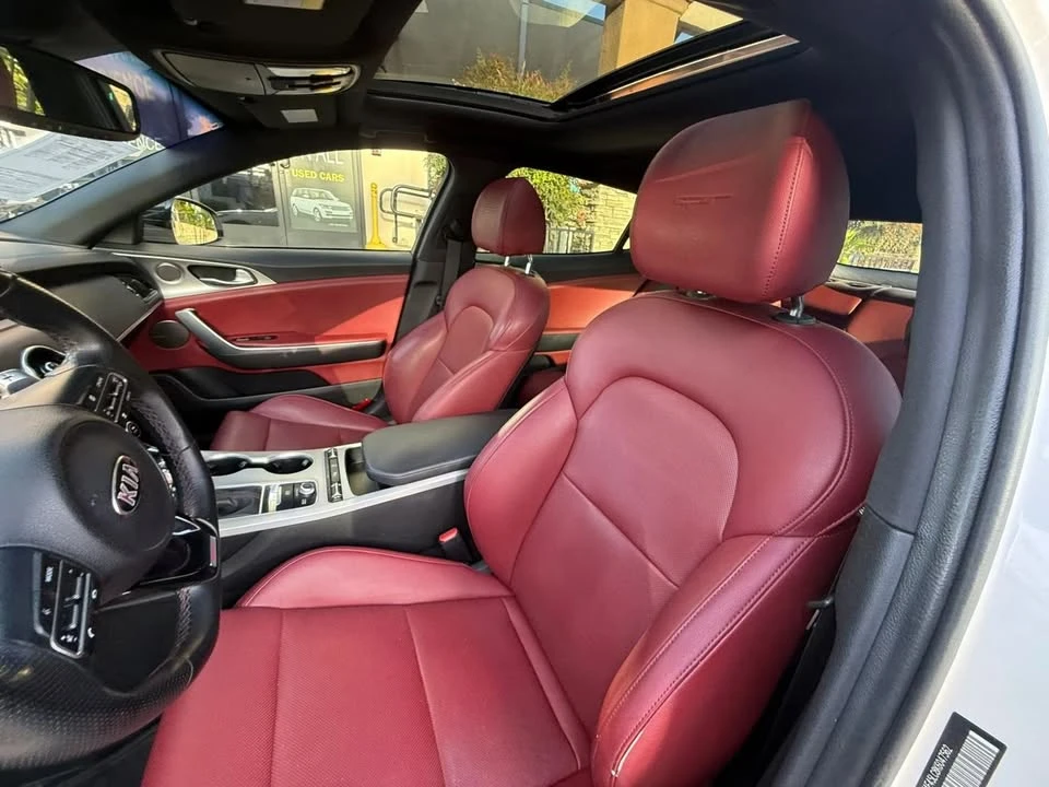2019 Kia Stinger GT - Image 11 of 20