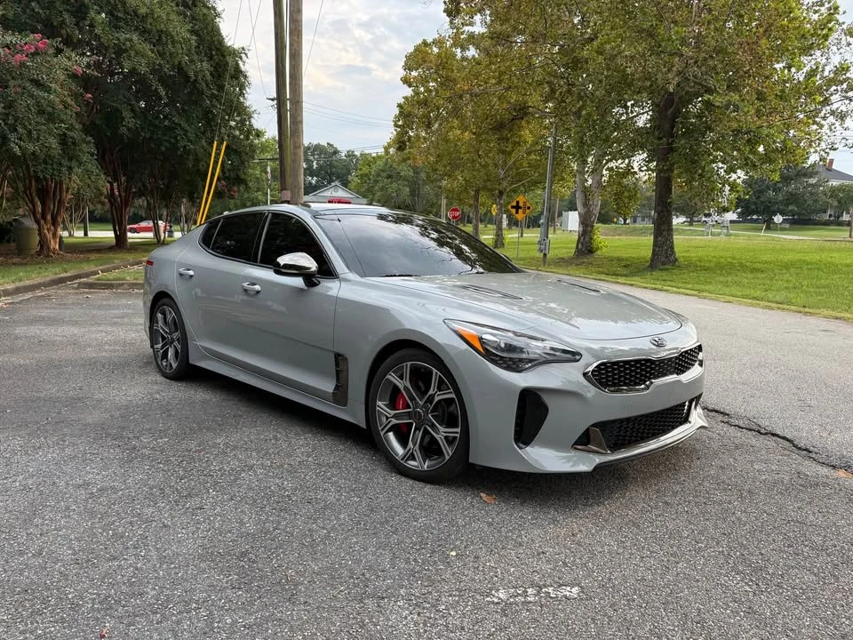 2019 Kia Stinger - Image 2 of 14
