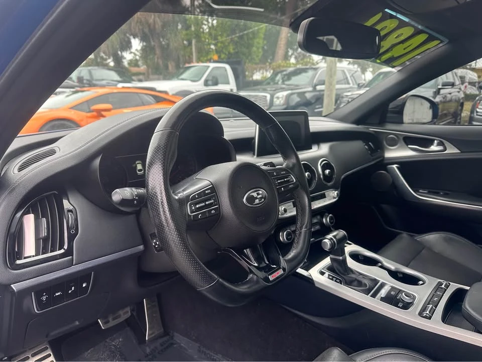 2019 Kia Stinger GT - Image 11 of 16