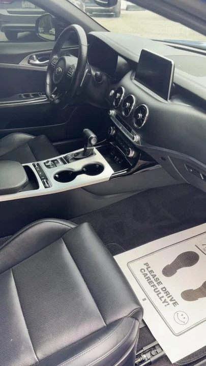 2019 Kia Stinger GT - Image 6 of 8