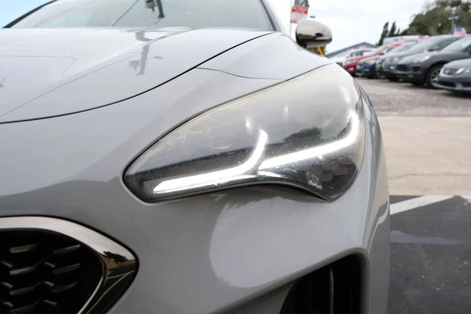2019 Kia Stinger GT - Image 9 of 20