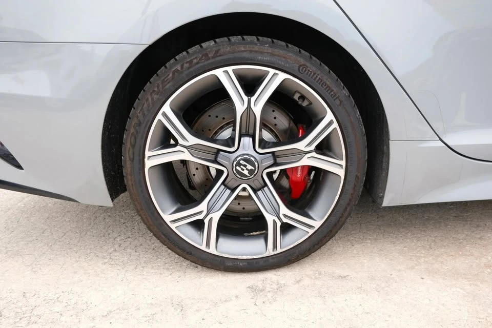 2019 Kia Stinger GT - Image 17 of 20