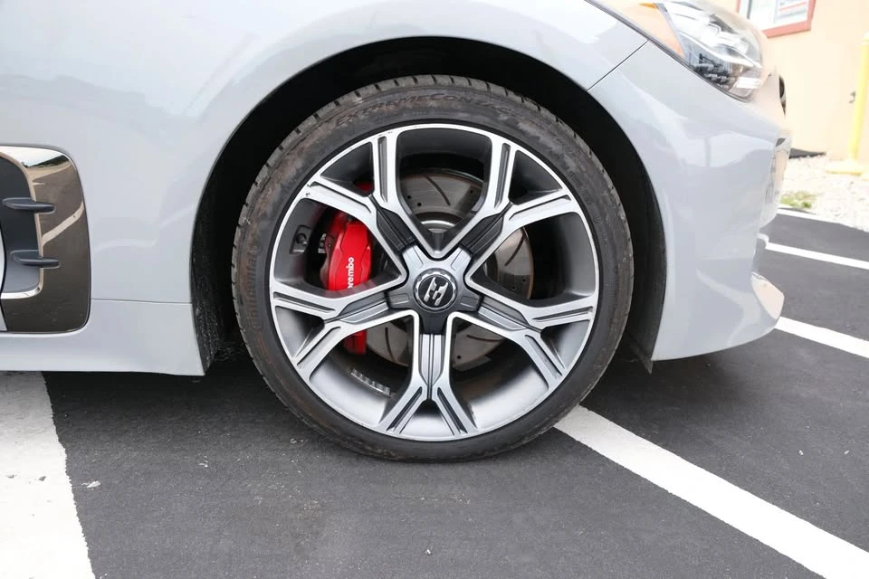 2019 Kia Stinger GT - Image 19 of 20