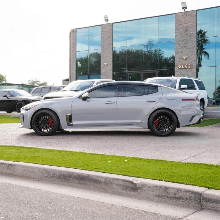2019 Kia Stinger GT - Image 4 of 17