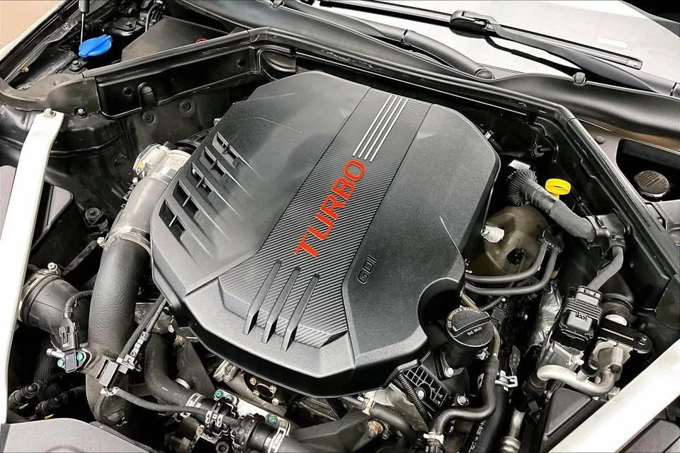2019 Kia Stinger GT - Image 9 of 10