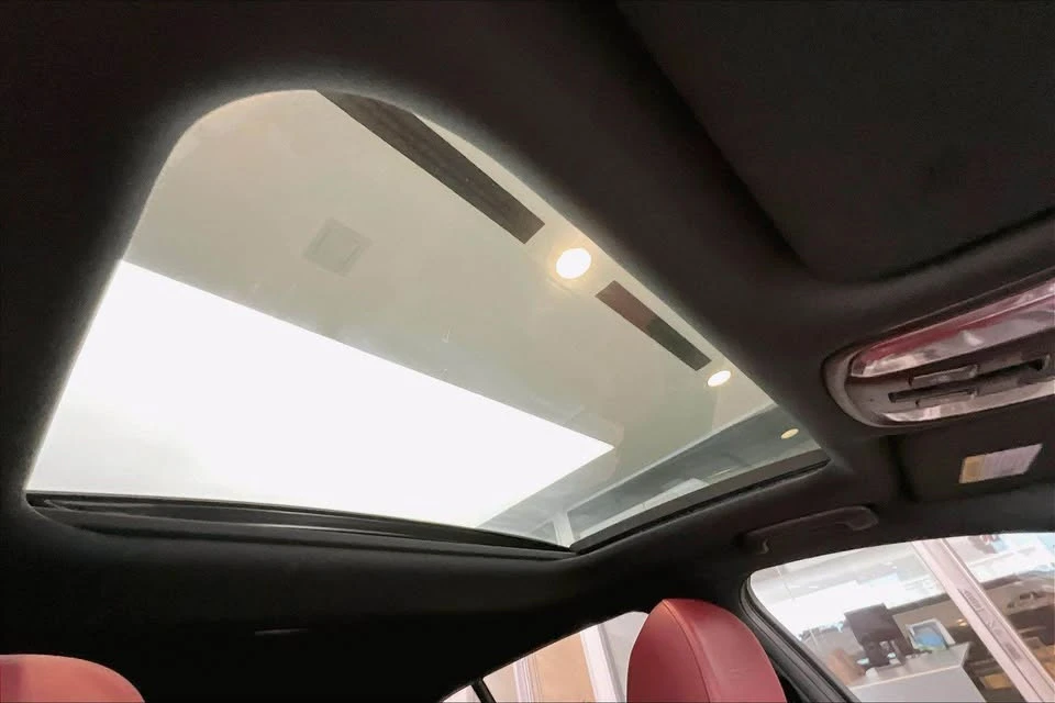 2019 Kia Stinger GT - Image 6 of 10