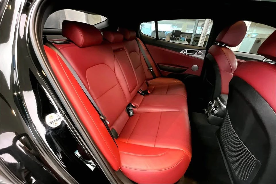 2019 Kia Stinger GT - Image 5 of 10