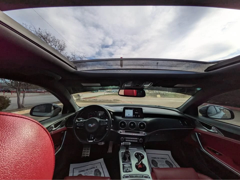 2019 Kia Stinger GT - Image 7 of 10