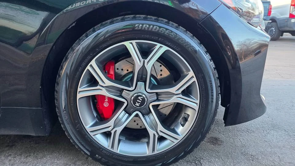 2019 Kia Stinger GT - Image 18 of 18