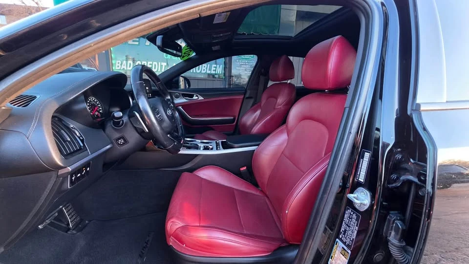 2019 Kia Stinger GT - Image 11 of 18