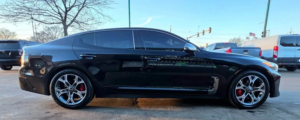 2019 Kia Stinger GT - Image 8 of 18