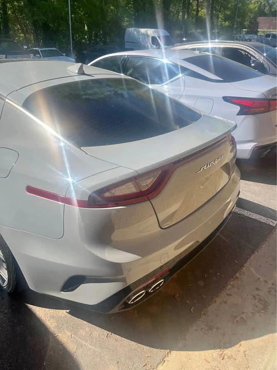 2019 Kia Stinger GT - Image 2 of 11