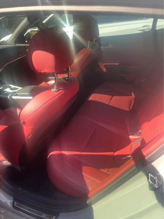 2019 Kia Stinger GT - Image 8 of 11