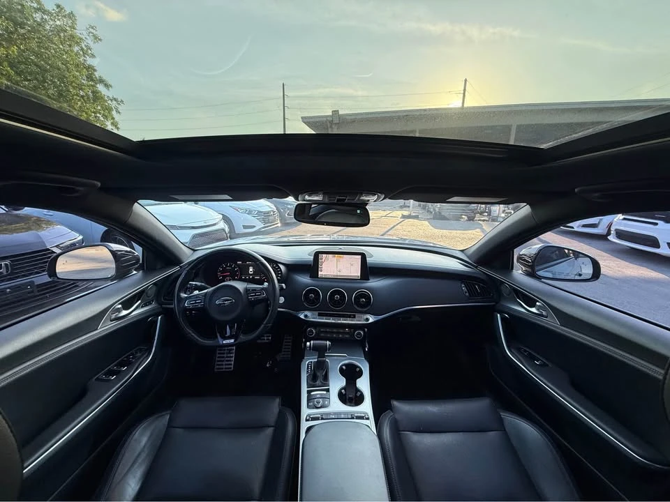 2019 Kia Stinger GT - Image 10 of 15