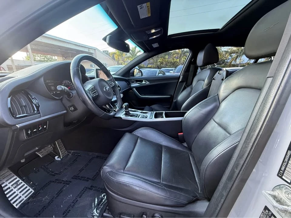 2019 Kia Stinger GT - Image 13 of 15