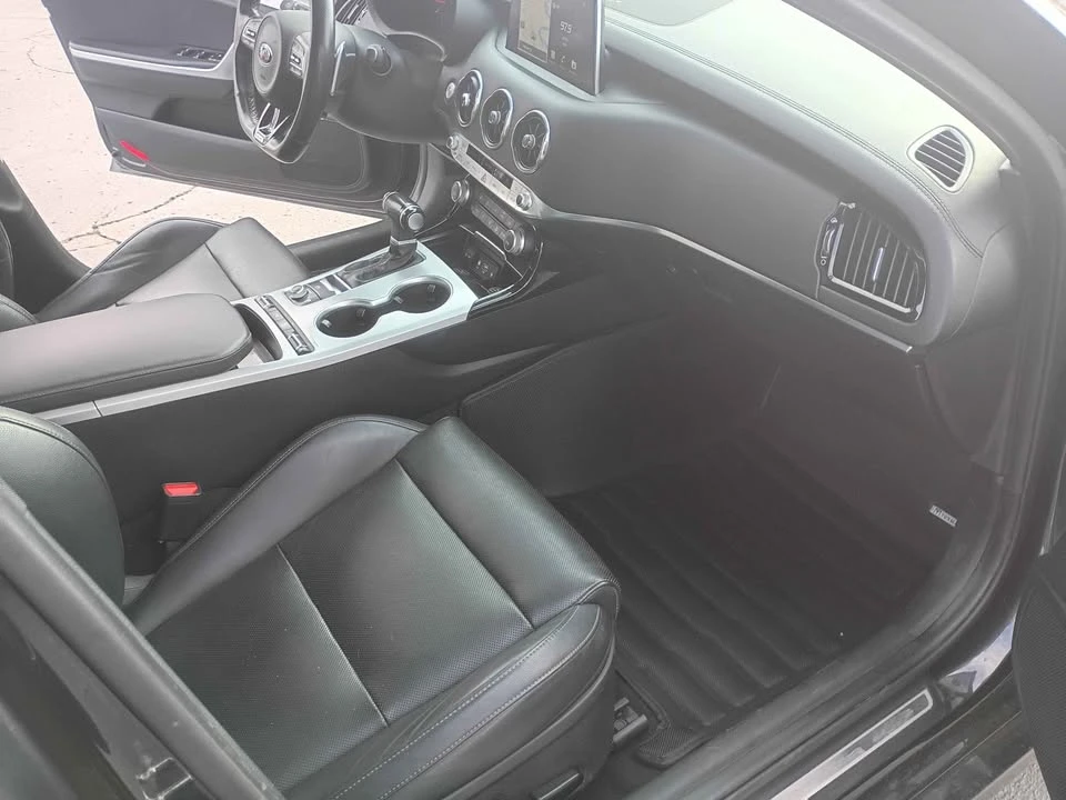 2019 Kia Stinger GT - Image 6 of 8