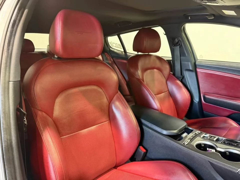 2019 Kia Stinger GT - Image 19 of 20