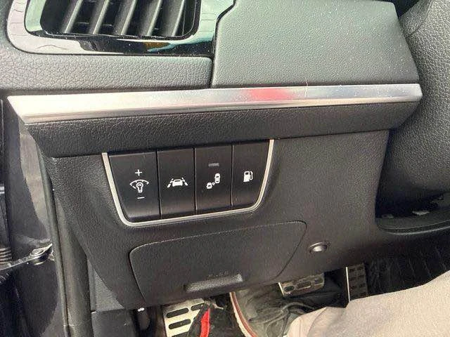 2019 Kia Stinger GT - Image 6 of 12