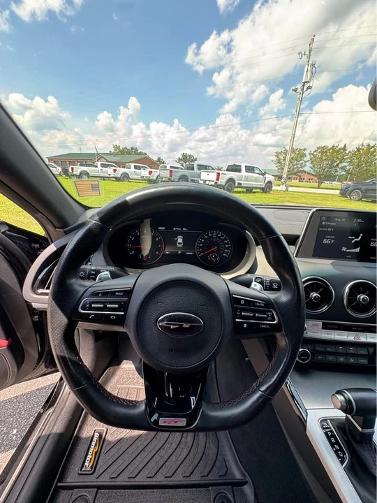 2019 Kia Stinger GT - Image 8 of 11