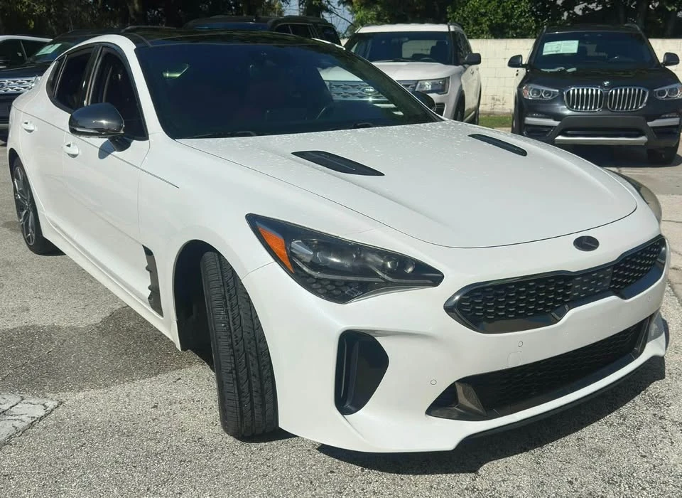 2019 Kia Stinger GT - Image 11 of 12
