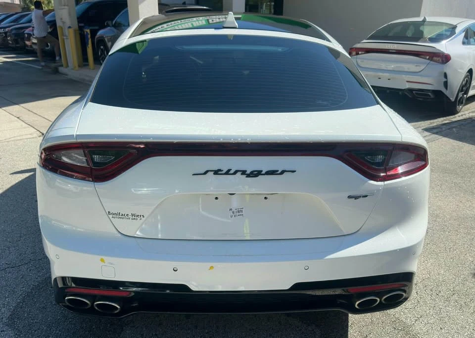 2019 Kia Stinger GT - Image 9 of 12
