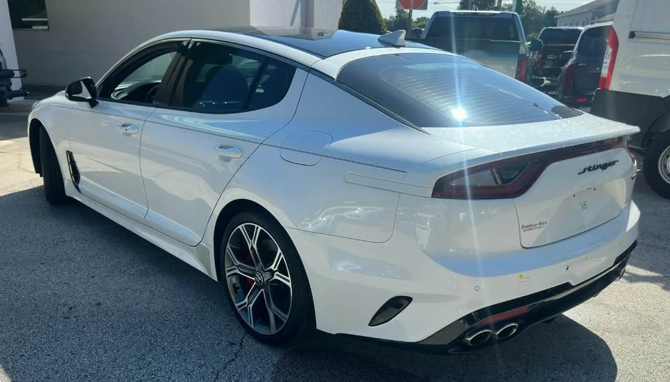 2019 Kia Stinger GT - Image 2 of 12