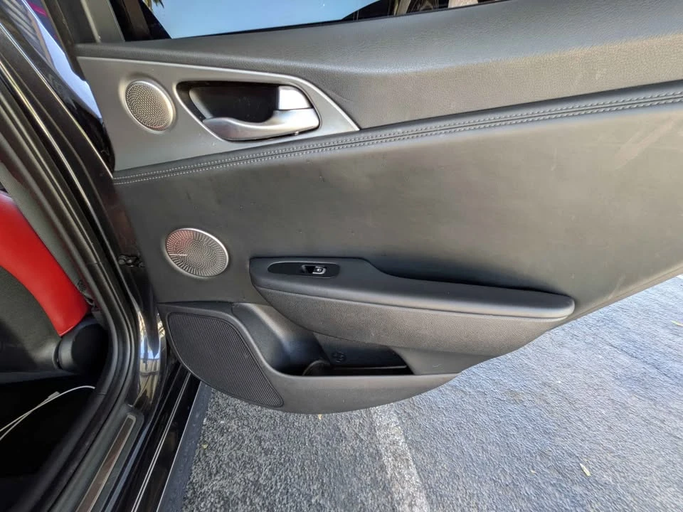 2019 Kia Stinger GT - Image 14 of 16