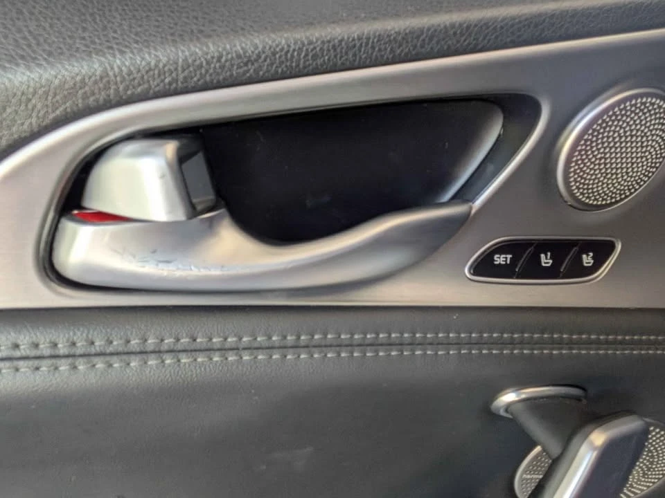 2019 Kia Stinger GT - Image 15 of 16