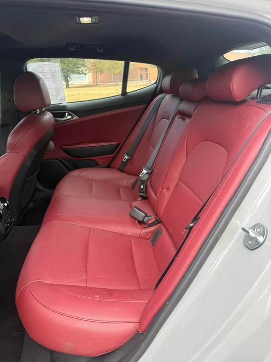 2019 Kia Stinger GT - Image 9 of 11