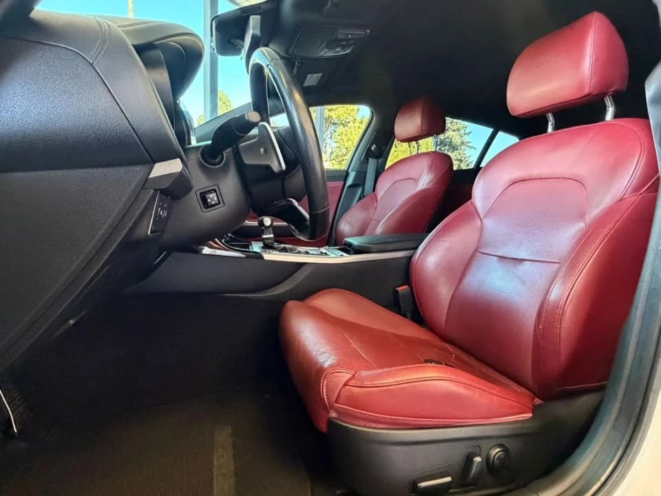 2019 Kia Stinger GT - Image 16 of 20