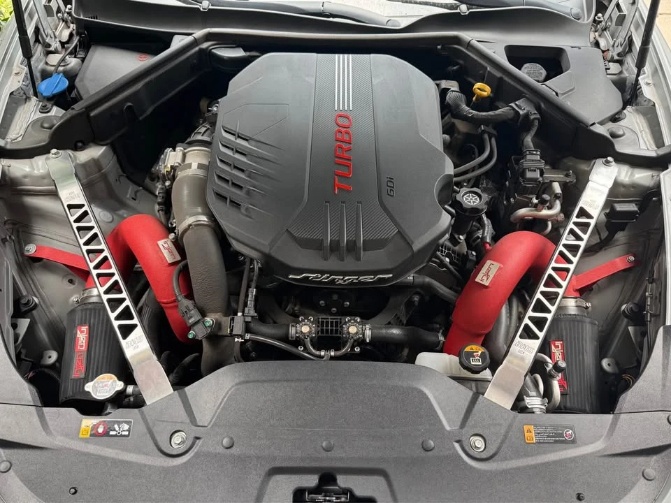 2019 Kia Stinger GT - Image 8 of 10